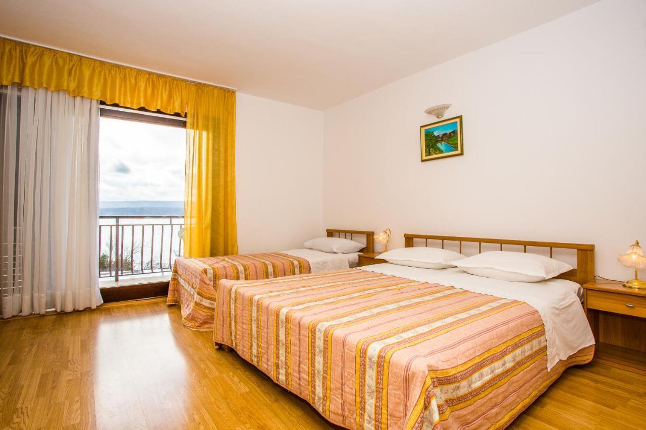 Apartmani Pava Omiš Buitenkant foto