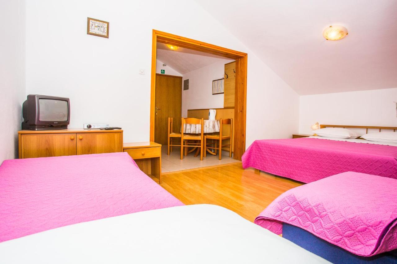 Apartmani Pava Omiš Buitenkant foto