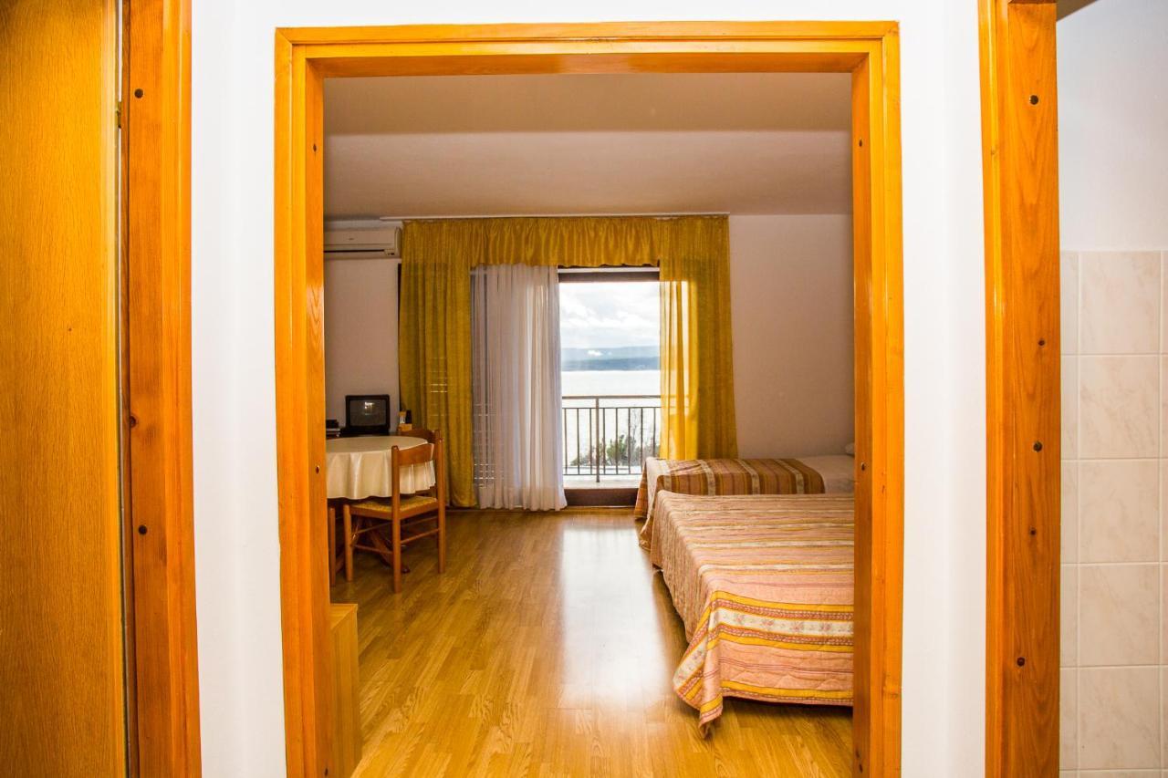 Apartmani Pava Omiš Buitenkant foto