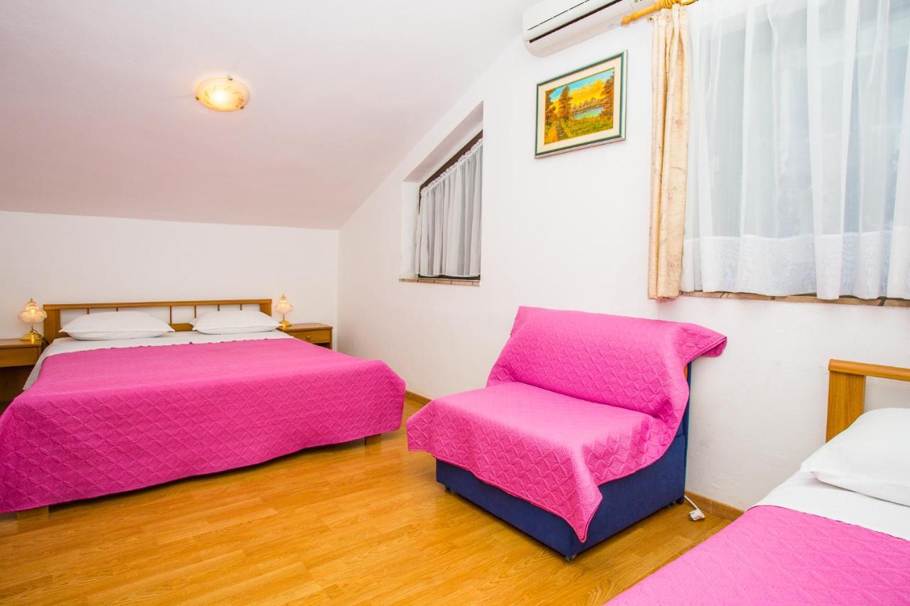 Apartmani Pava Omiš Buitenkant foto