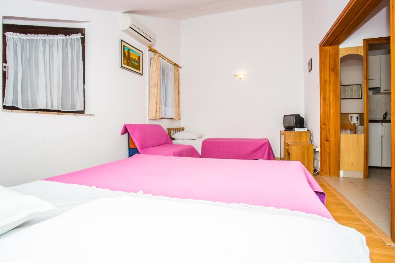 Apartmani Pava Omiš Buitenkant foto