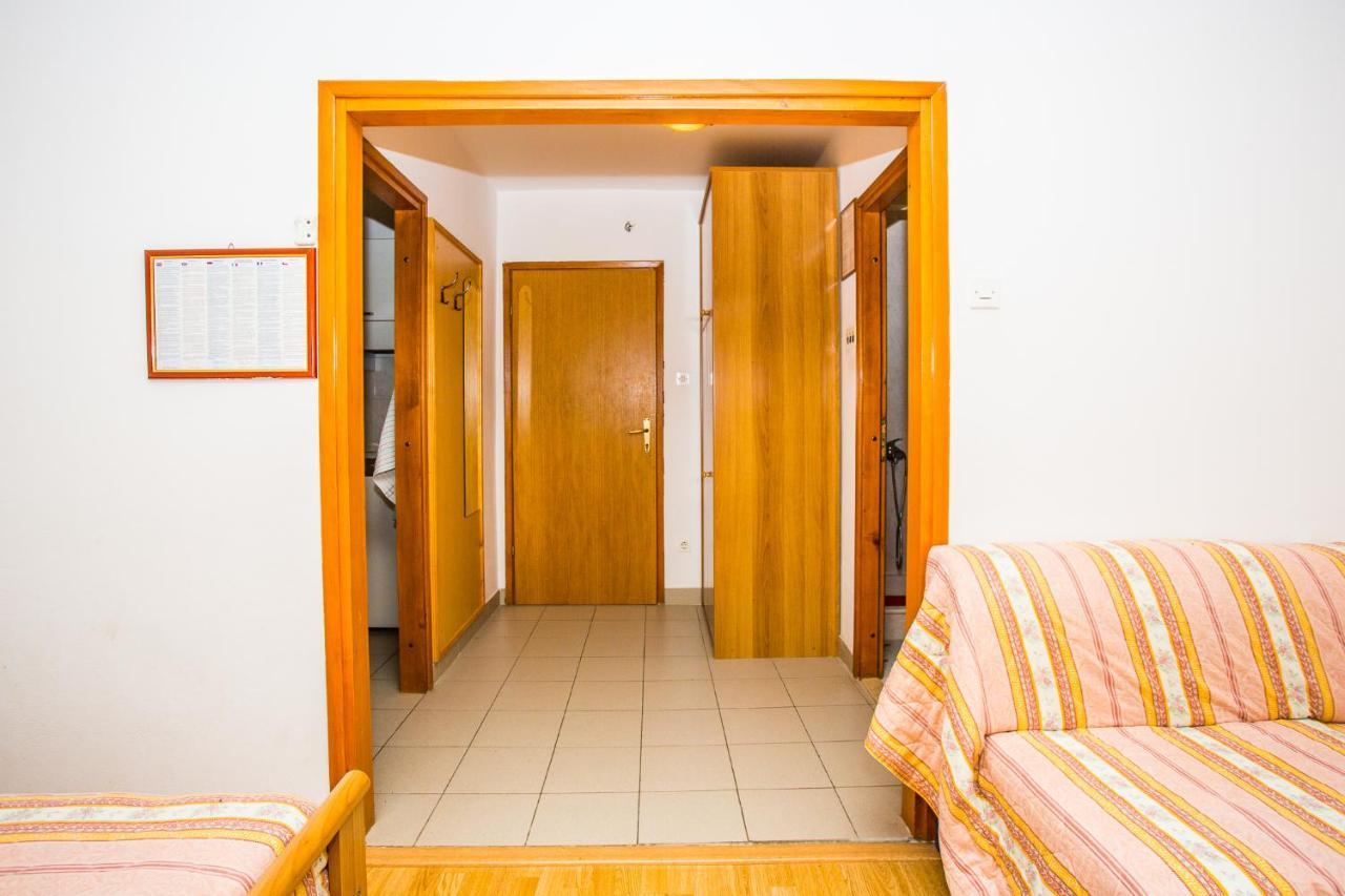 Apartmani Pava Omiš Buitenkant foto