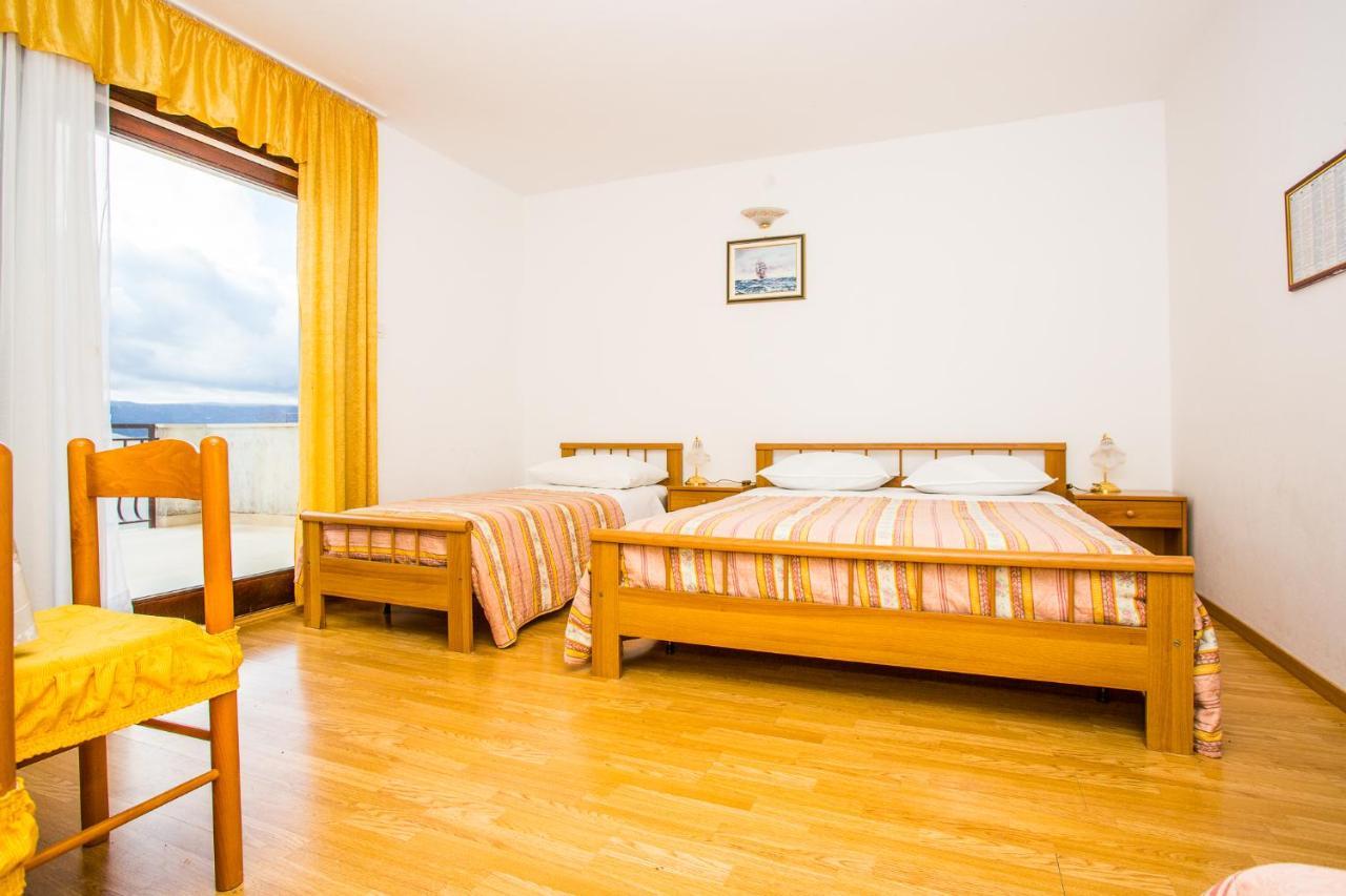 Apartmani Pava Omiš Buitenkant foto